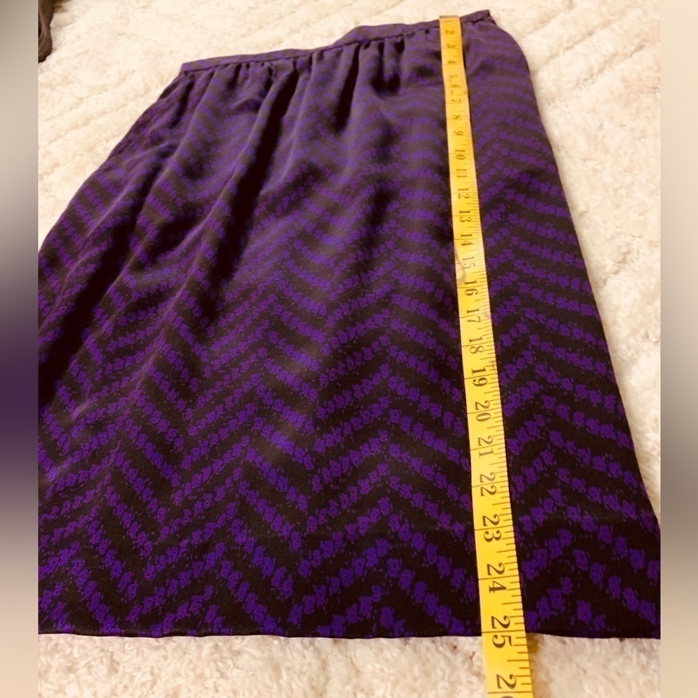 Carolina Herrera 100% Silk Matching set Skirt, Jacket Belt Plum/Midnight - Picture 16 of 16